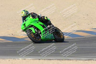 media/Jan-10-2025-CVMA Friday Practice (Fri) [[489e0da257]]/Group 4 and Trackday/Session 3 (Turns 9 and 10)/